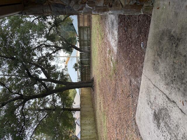 Building Photo - 519 Nutmeg Ave