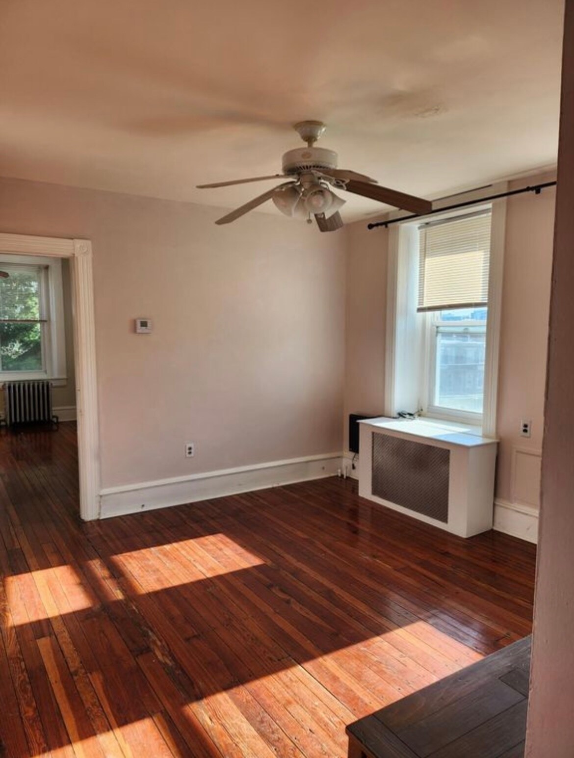 Building Photo - 163 Sumac St