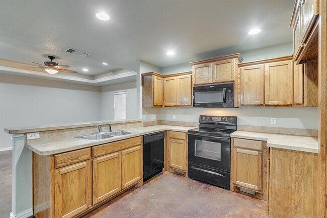 Building Photo - 102 Jolin Ln