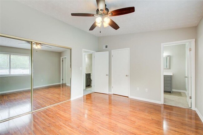 Building Photo - 1301 Parkaire Crossing