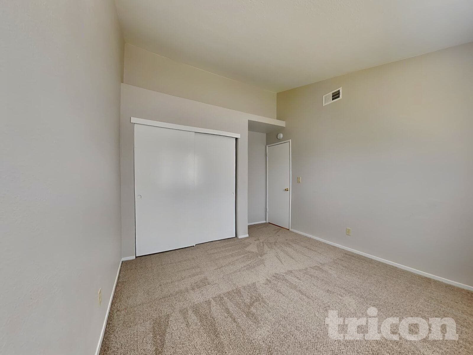 Building Photo - 7726 Robinette Rd