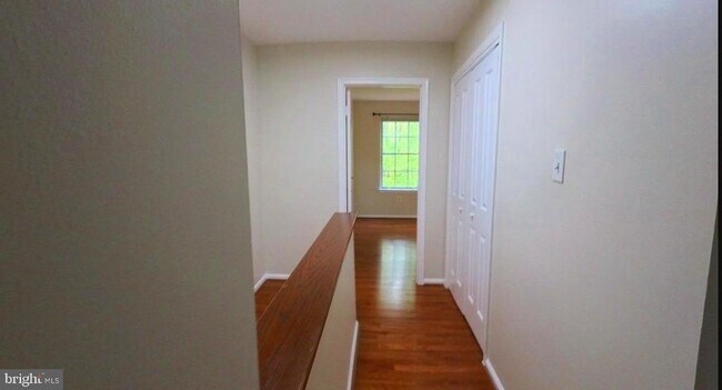 Building Photo - 11747 Lone Tree Ct