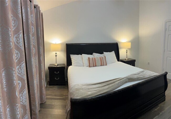 Building Photo - 2568 Maneshaw Ln