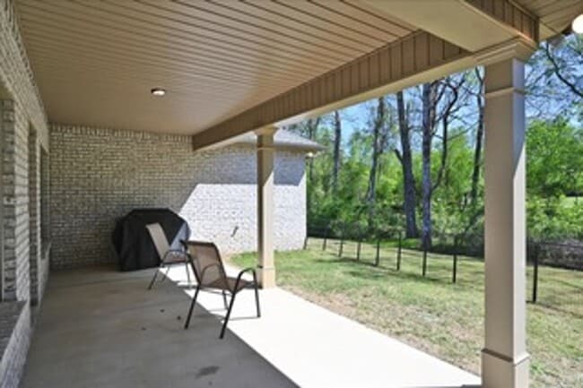 Building Photo - 1826 Anise Cir