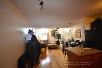 Building Photo - 385 Dorchester St