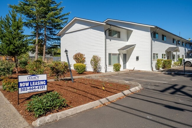 Building Photo - The Canopy at Library Park