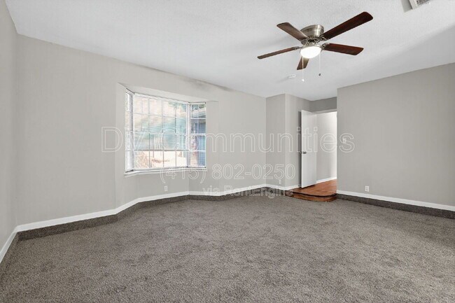Building Photo - 15707 Lone Tree Dr