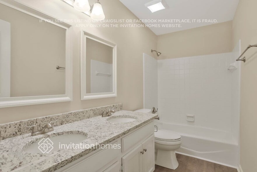 Building Photo - 1493 Fallsbrook Ct NW