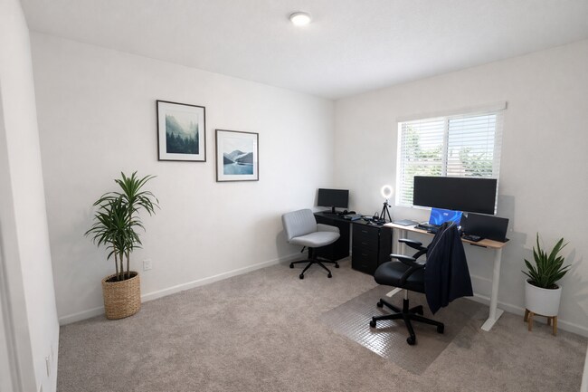 Building Photo - 1327 Callison Wy