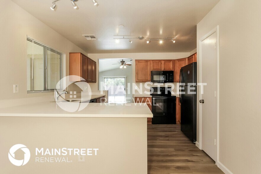 Building Photo - 13029 W St Moritz Ln