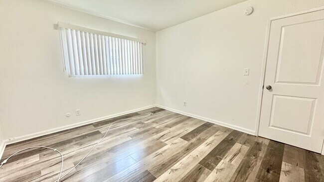 Building Photo - 210 S Coronado St