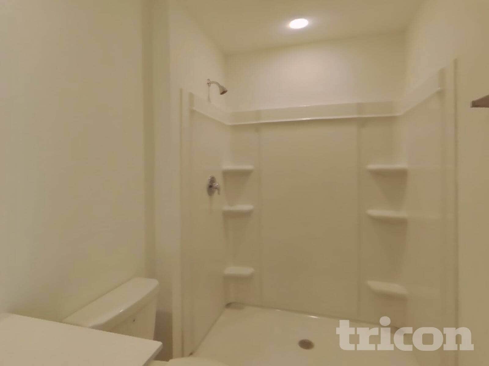 Building Photo - 806 Ginkgo Wy