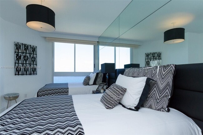 Building Photo - 4775 Collins Ave