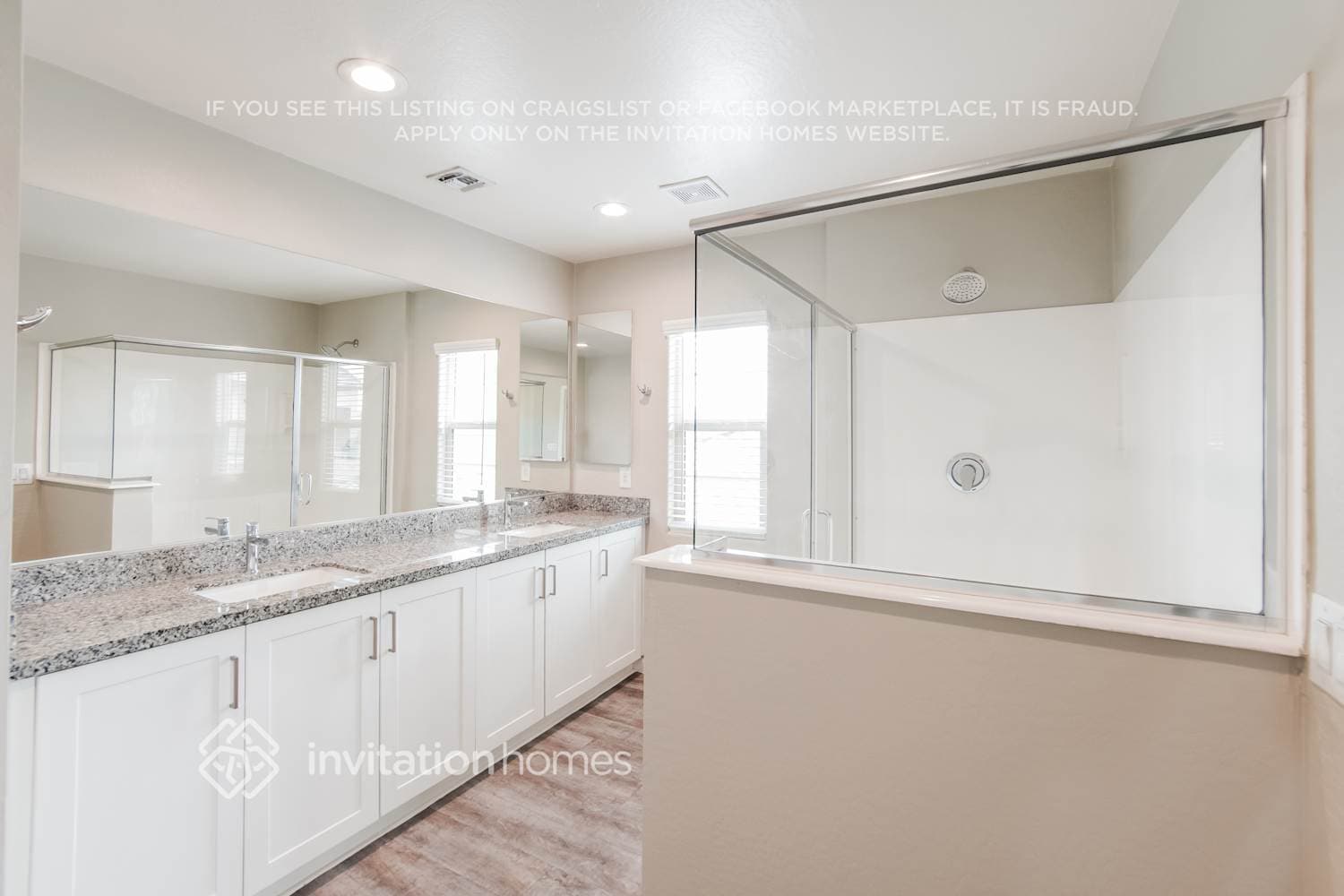 Building Photo - 18949 W Reade Ave