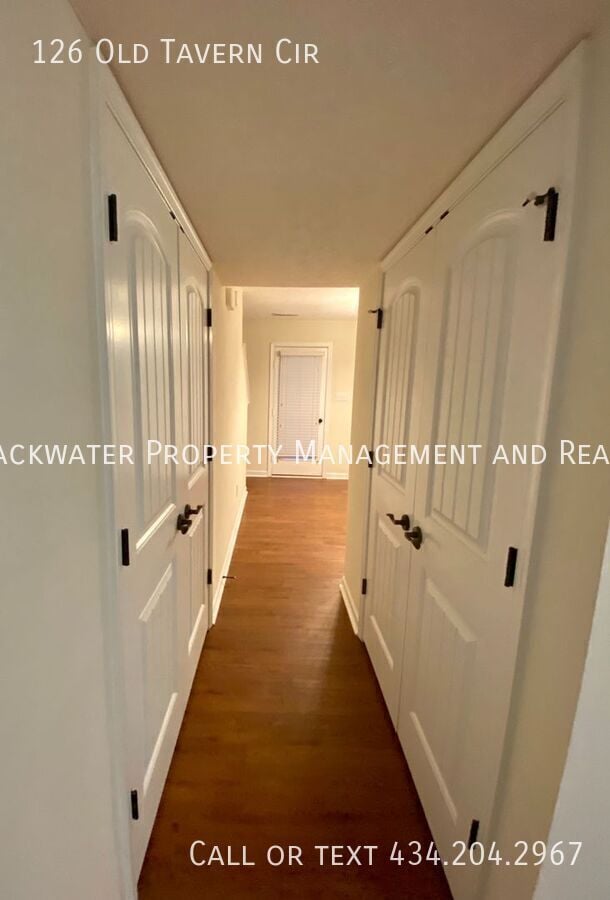 Building Photo - 126 Old Tavern Cir