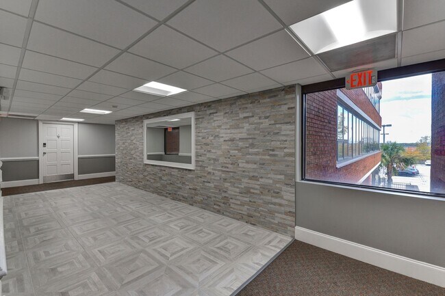 Building Photo - 1100 Wheat St