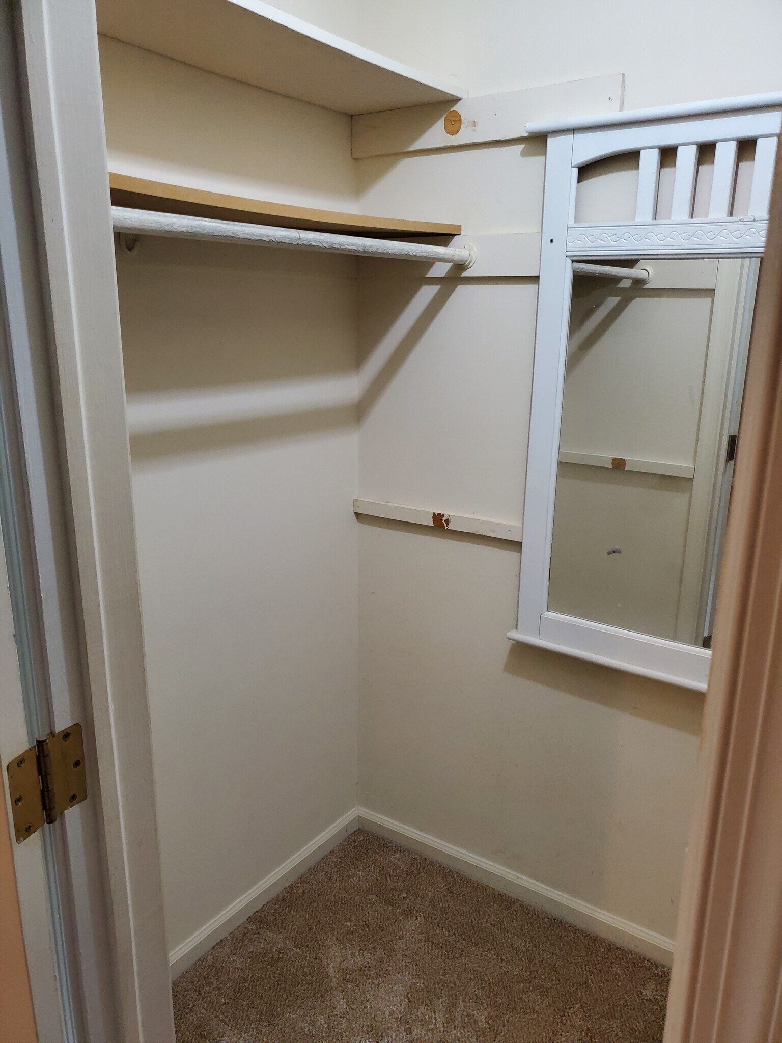 Building Photo - 141 The Maine