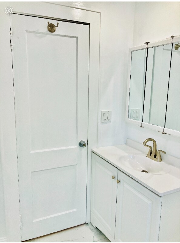 Building Photo - 1 Carlson Ct