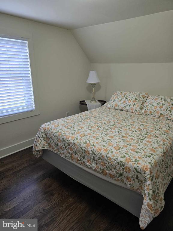 Building Photo - 1358 Graves Mill Rd