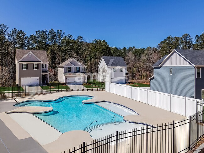Building Photo - 1036 Highland Walk