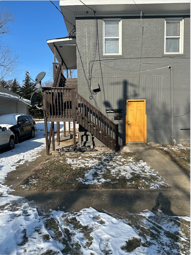 Building Photo - 18 Calloway St