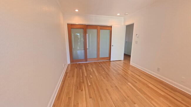 Building Photo - 5003 Diamond Heights Blvd