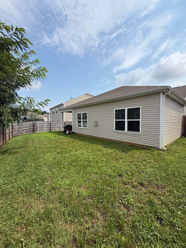 Building Photo - 12019 Sweet Almond Ln