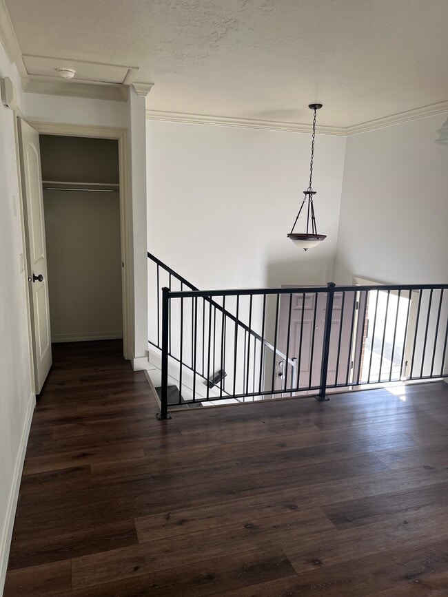 Building Photo - 889 Bristle Pine Pl