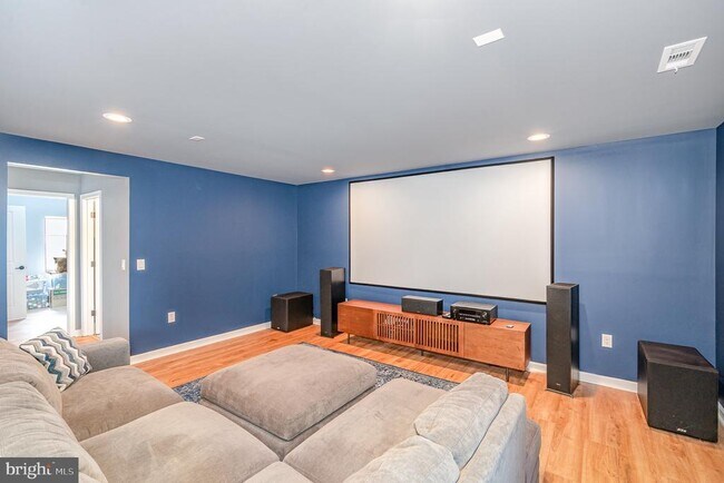 Building Photo - 24846 Somerby Dr