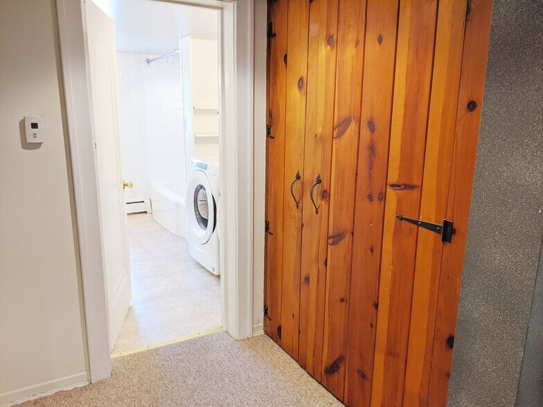 Building Photo - Clark Triplex