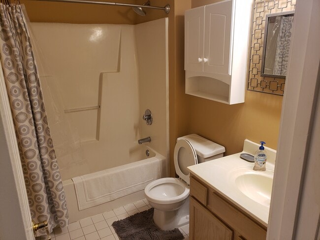 Building Photo - 701 Masters Row