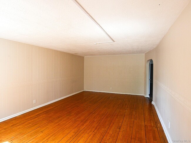 Building Photo - 84-26 Little Neck Pkwy