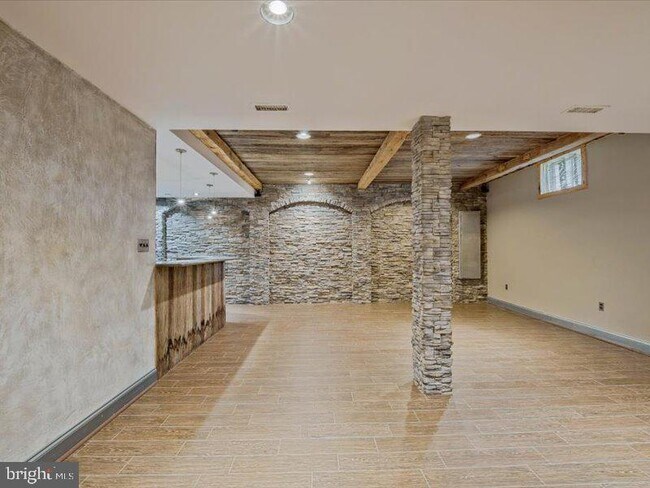 Building Photo - 11 Talley Ct