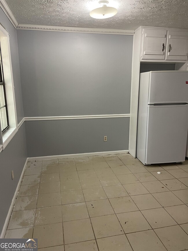 Building Photo - 150 Hunters Ln