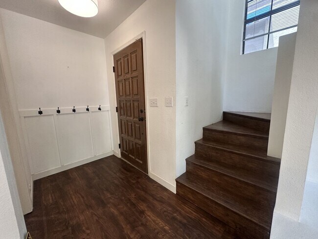 Building Photo - Point South Mountain; Located in the highly desirable Point South Mountain Community, resort styl...