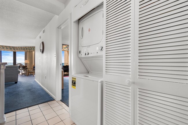 Building Photo - 4701 S Ocean Blvd