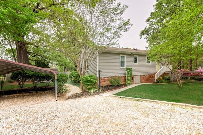 Primary Photo - 3812 Gill St