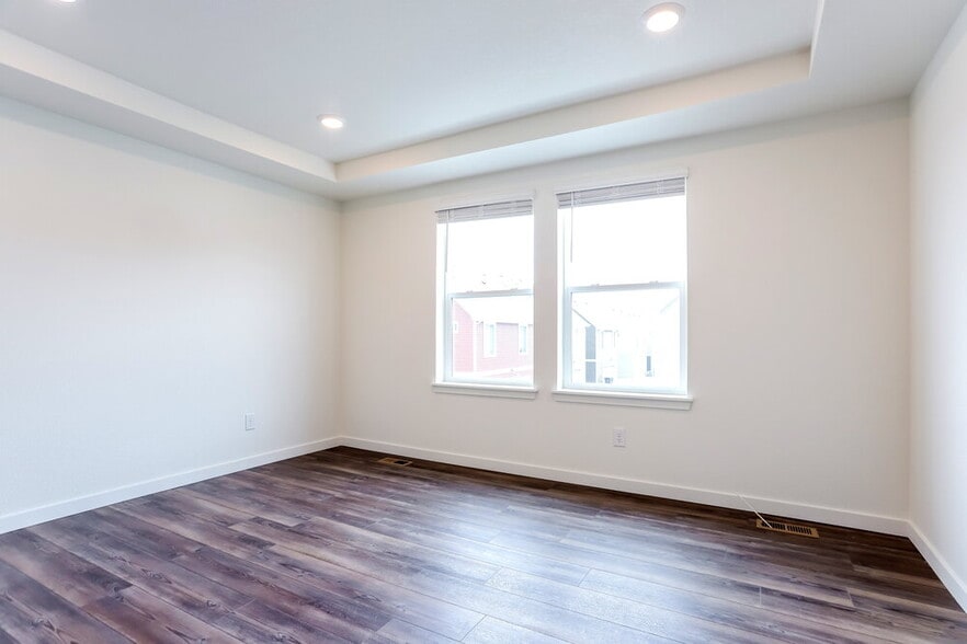 Building Photo - 18568 E 47th Ave