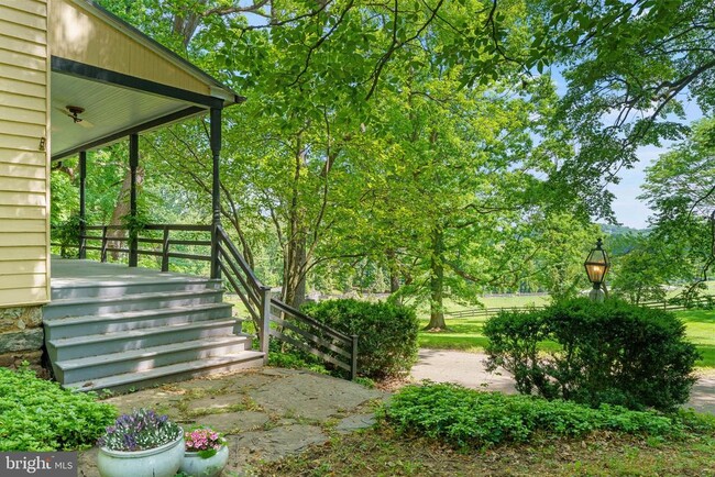Building Photo - 1118 Greenspring Vly Rd