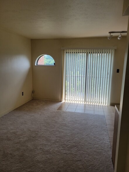 Building Photo - 3243 Niagara Square