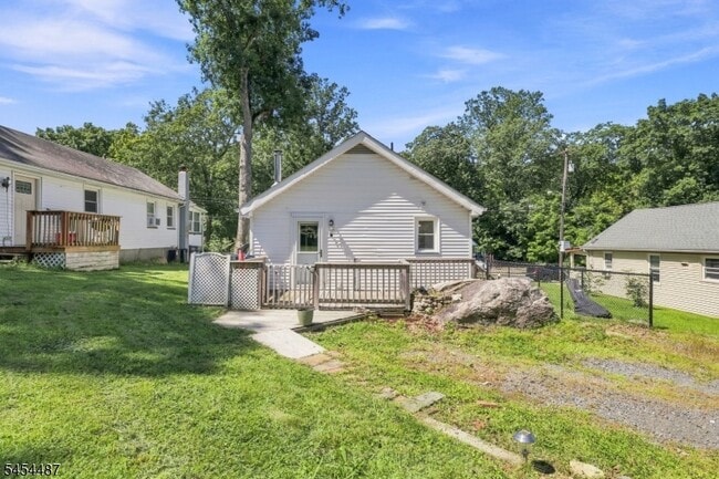 Building Photo - 14 N Glen Ave