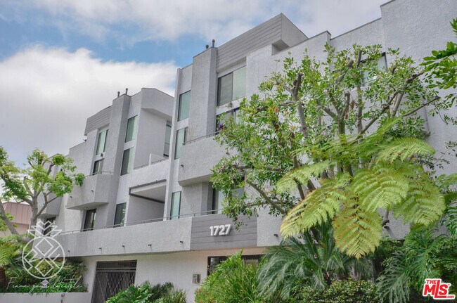 Building Photo - 1727 Glendon Ave