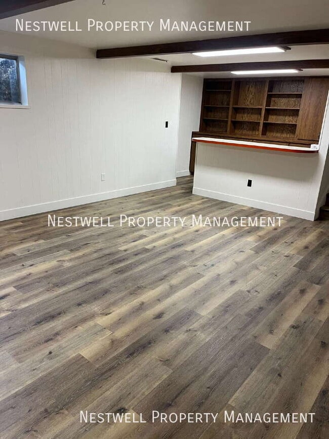 Building Photo - 893 W 1500 N St