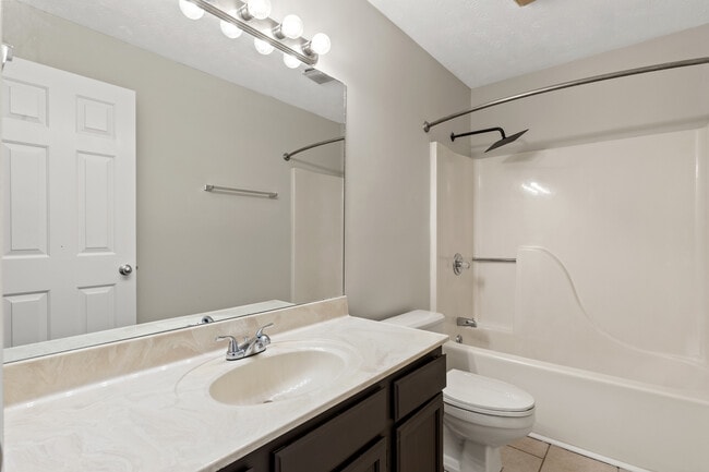Building Photo - 416 Chelsea Woods Dr