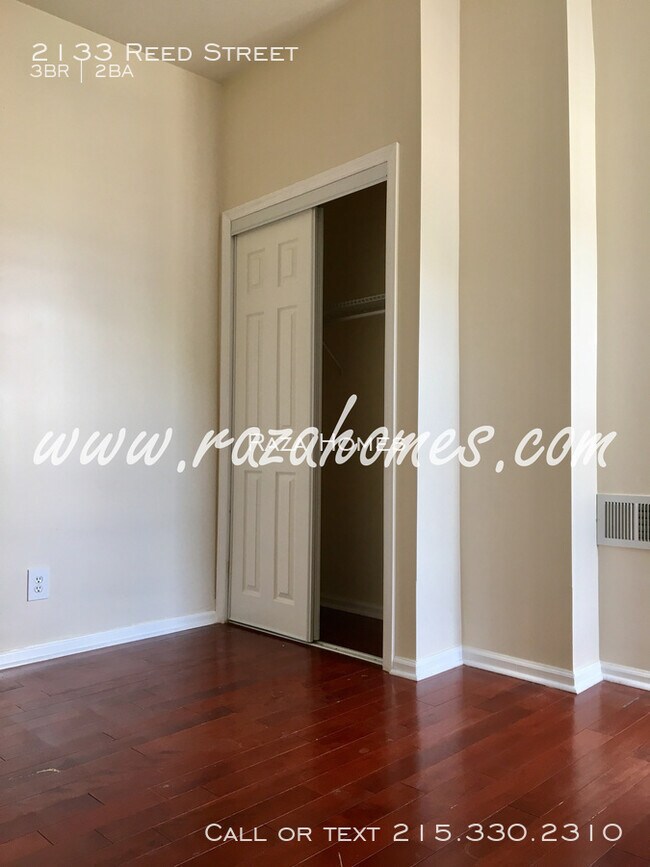 Building Photo - 2133 Reed St