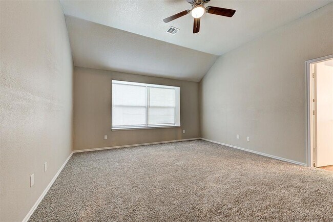 Building Photo - 1805 Lois Lynn Ln