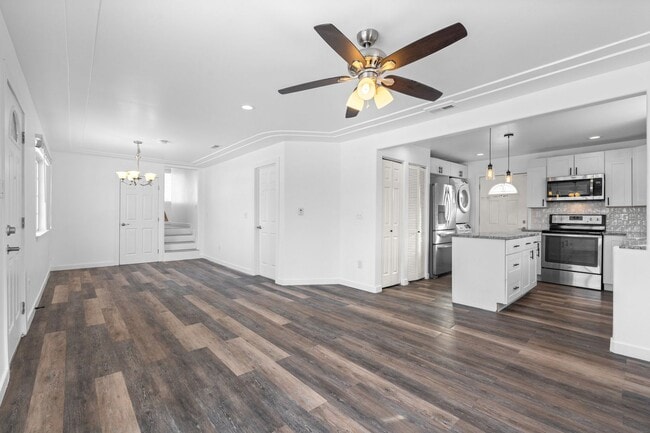 Building Photo - Remodelled Home In Large Backyard