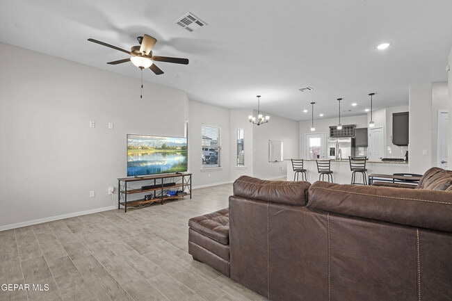 Building Photo - 7480 Rio Rimac Dr