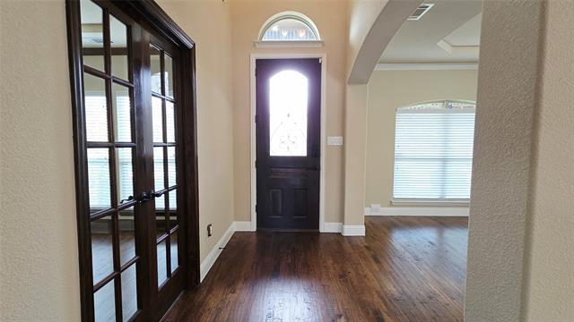 Building Photo - 12381 Summertree Dr