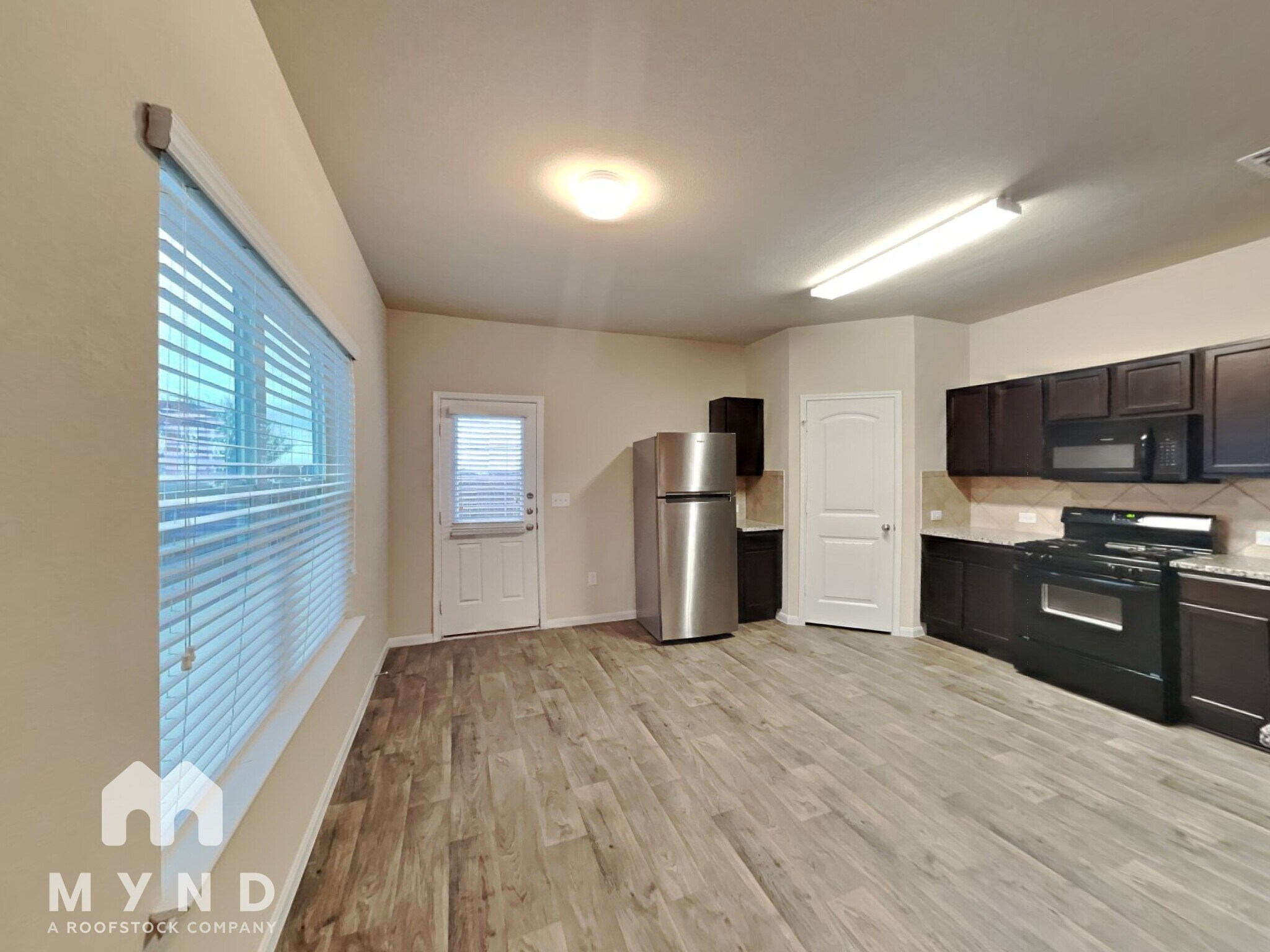 Building Photo - 12213 Waterford Run Way